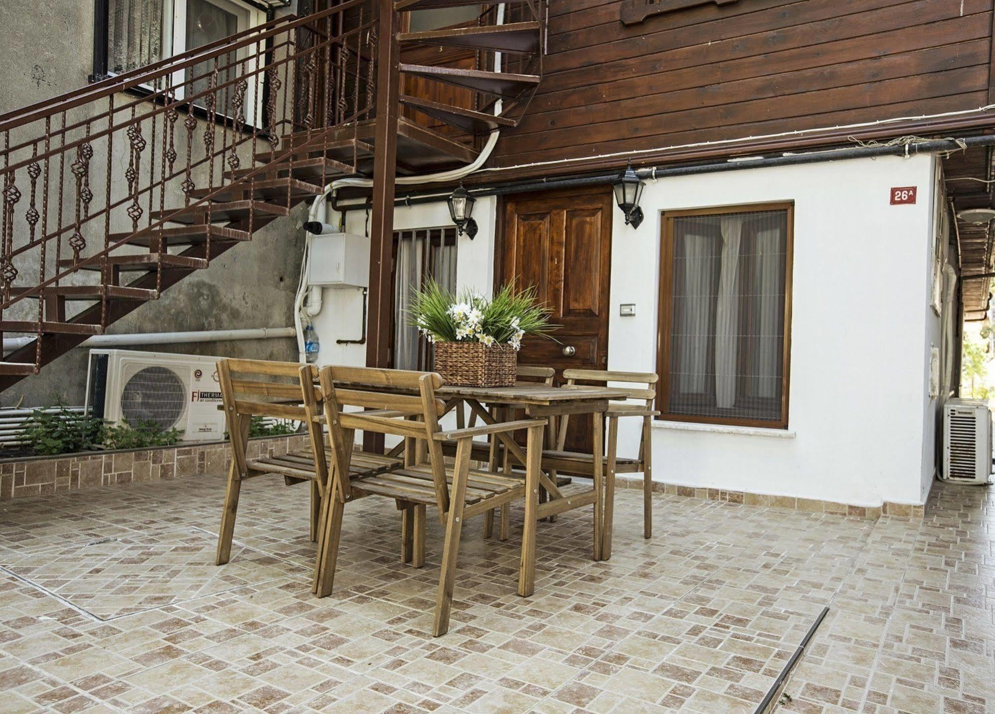 Buyukada Apart Hotel - Sehbal Adalar Zewnętrze zdjęcie
