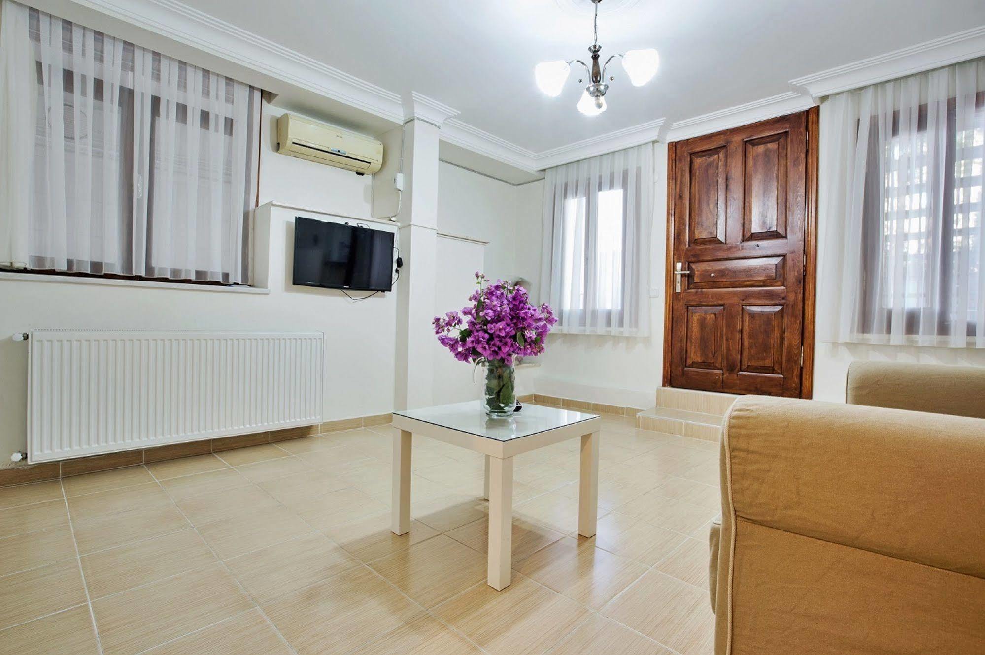 Buyukada Apart Hotel - Sehbal Adalar Zewnętrze zdjęcie
