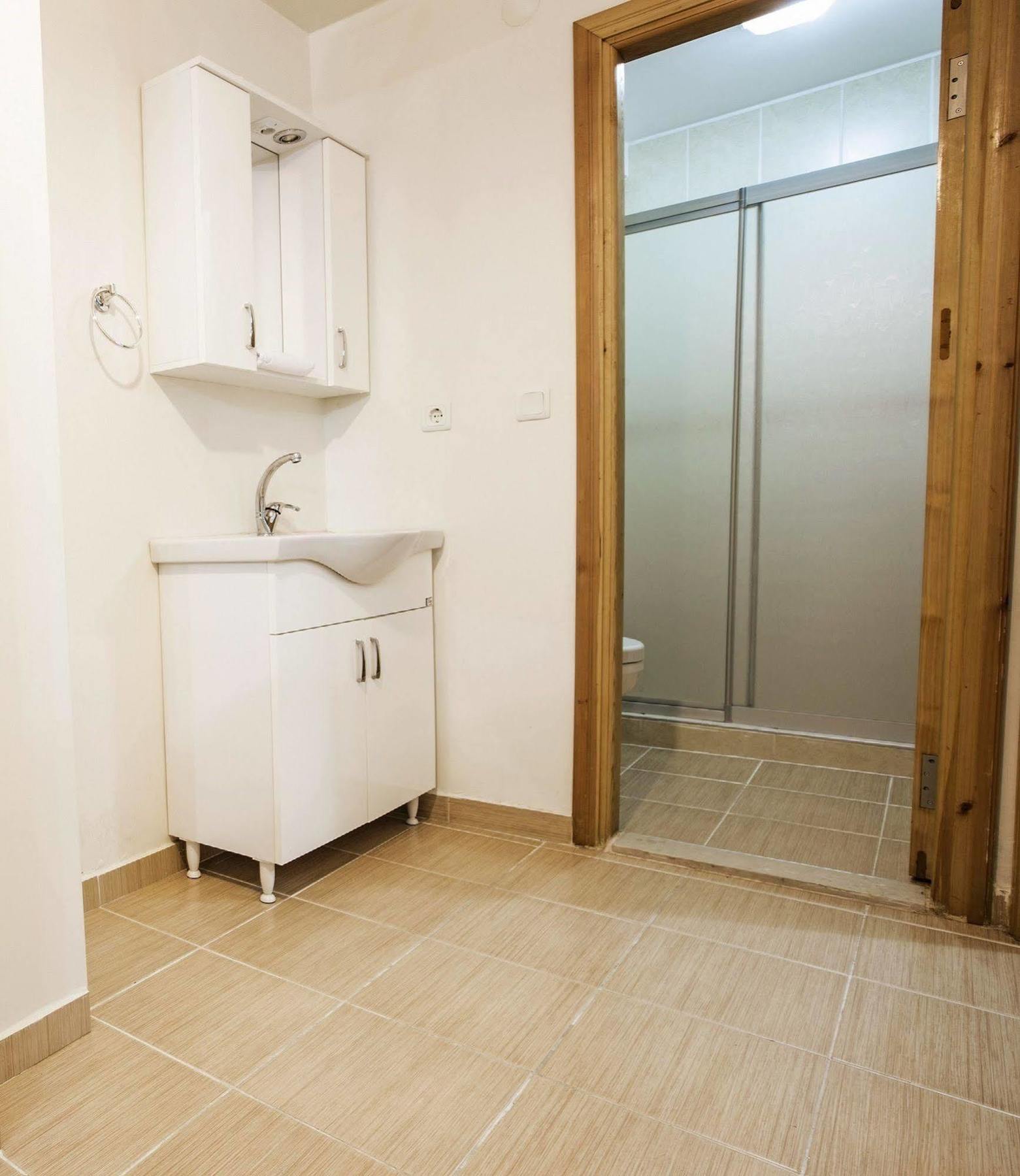 Buyukada Apart Hotel - Sehbal Adalar Zewnętrze zdjęcie