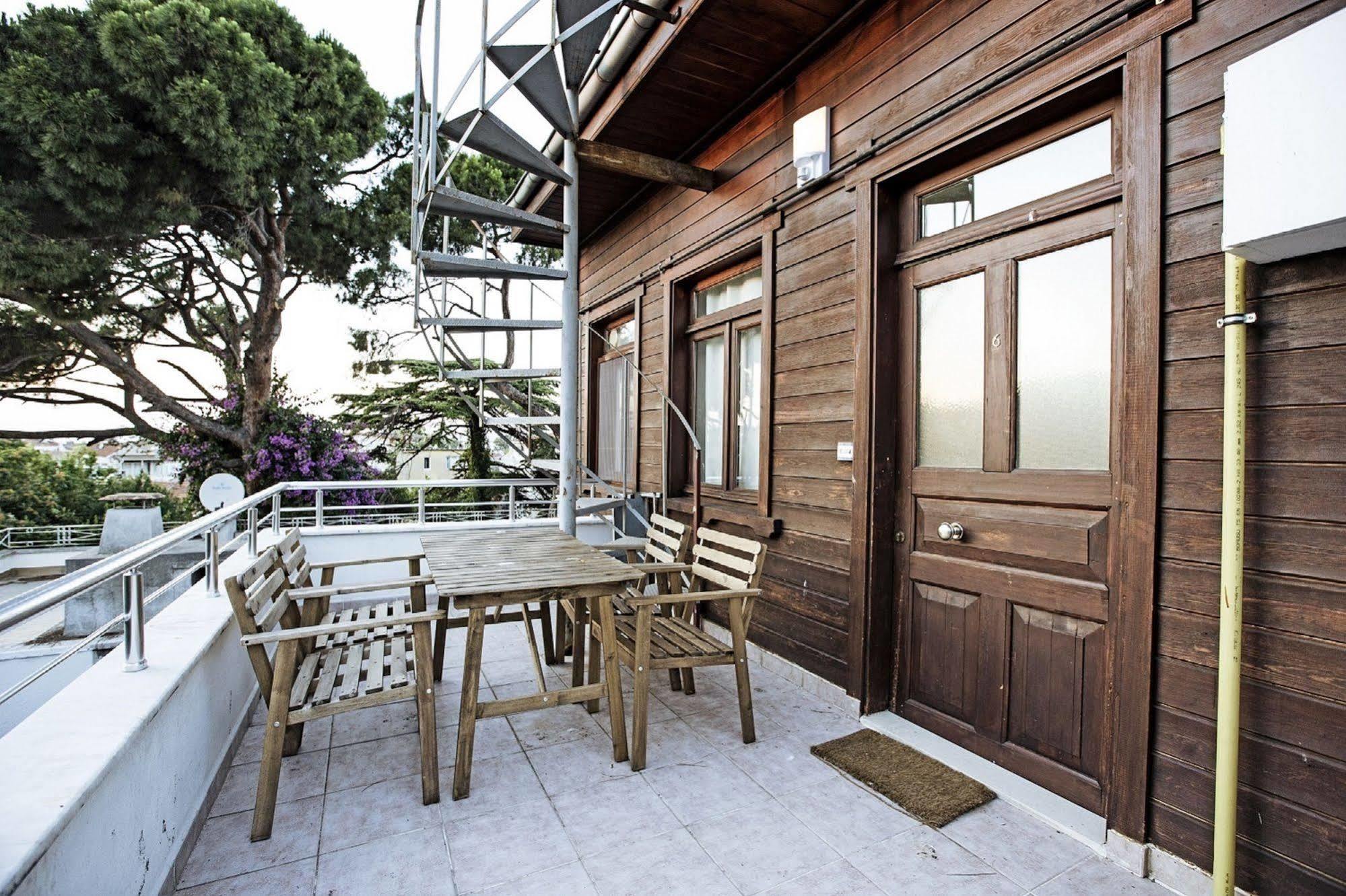 Buyukada Apart Hotel - Sehbal Adalar Zewnętrze zdjęcie